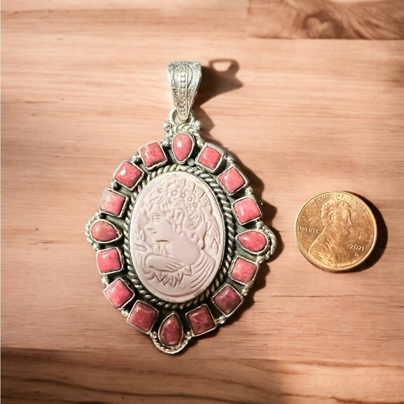Carved Pink Conch & Rhodachrosite Pendant in Sterling Silver - Picture 3 of 8